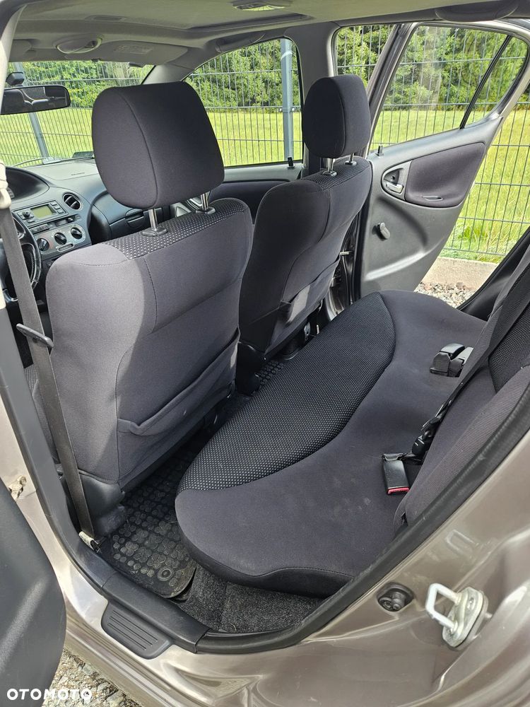 Toyota Yaris 1.5 TS - 8