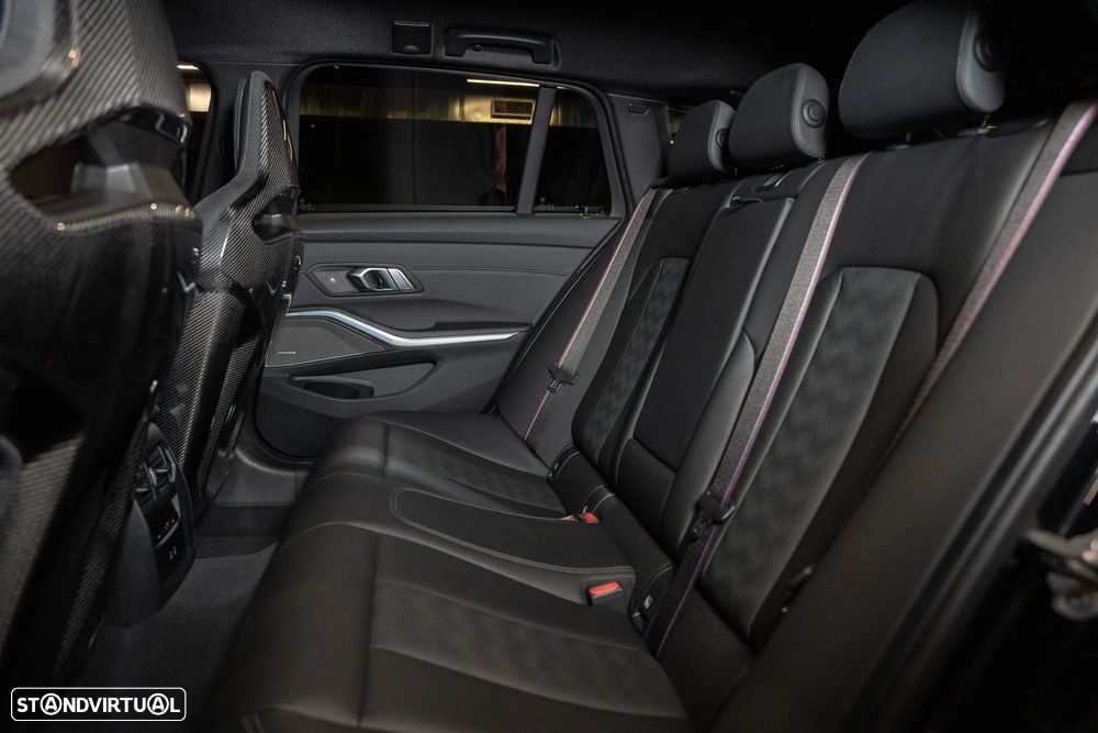 BMW M3 Competition xDrive - 22