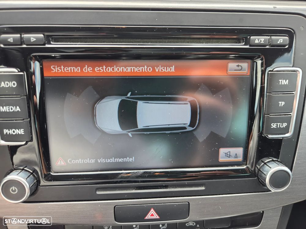 VW Passat 1.6 TDI Confortline - 31