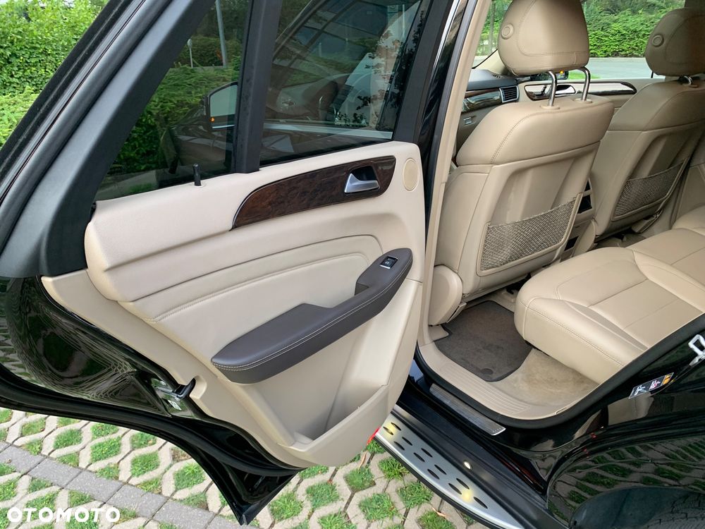 Mercedes-Benz ML 350 BlueTEC 4MATIC 7G-TRONIC - 23