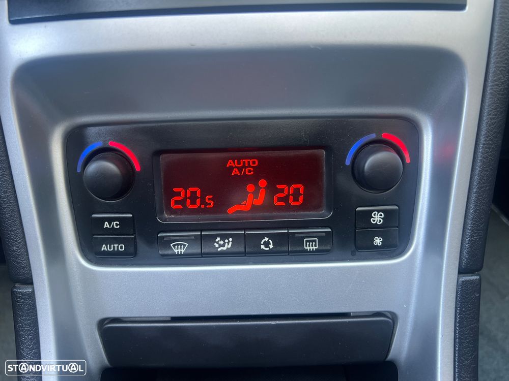 Peugeot 307 CC 2.0 HDi Sport - 42