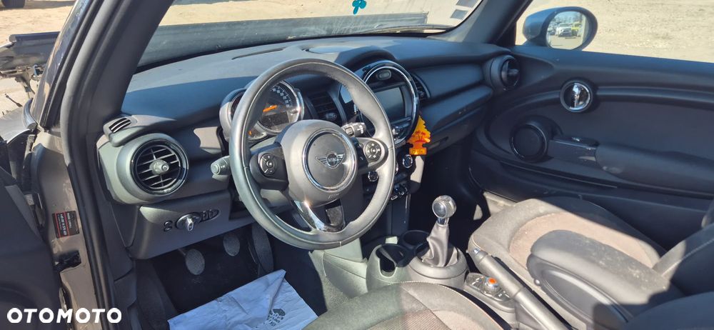 MINI ONE Standard - 17