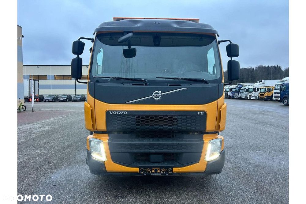 Volvo FE320 6X2*4 EURO6 + BOX VIBRATION - 4
