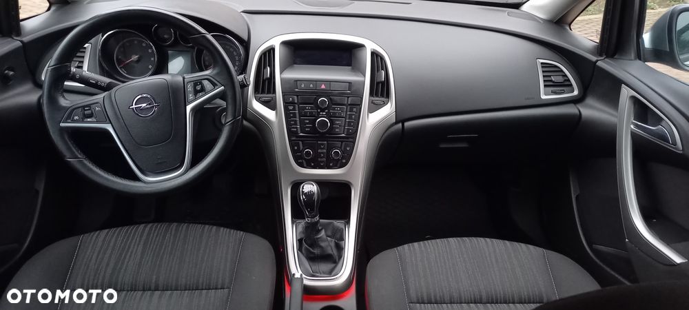 Opel Astra 1.4 Turbo - 12