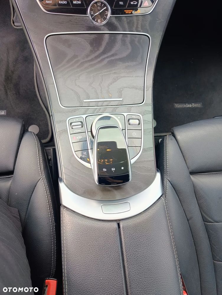 Mercedes-Benz Klasa C 350 e - 25
