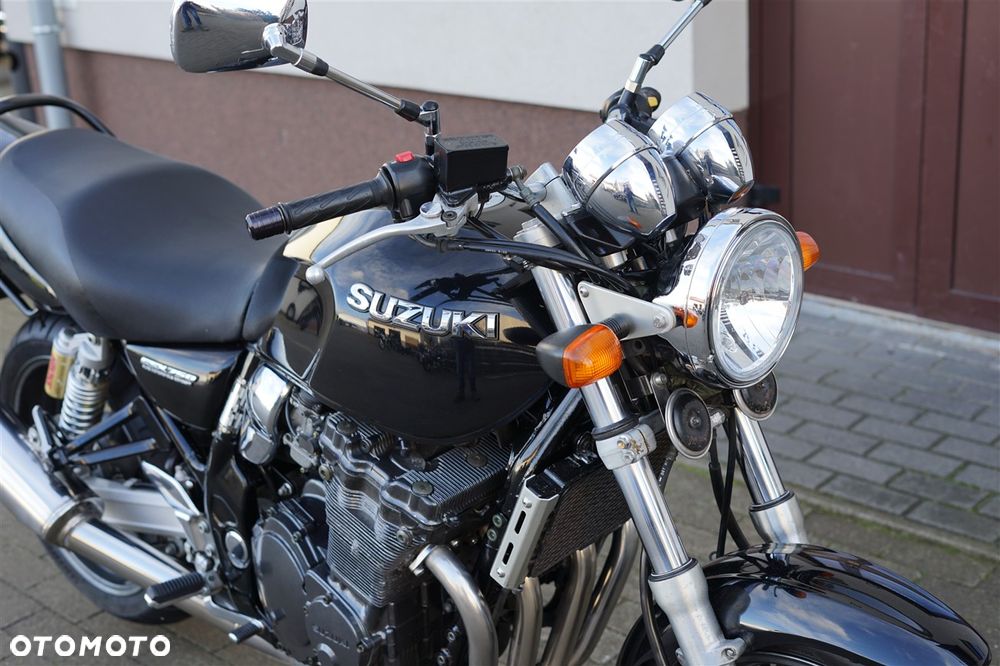 Suzuki GSX - 15