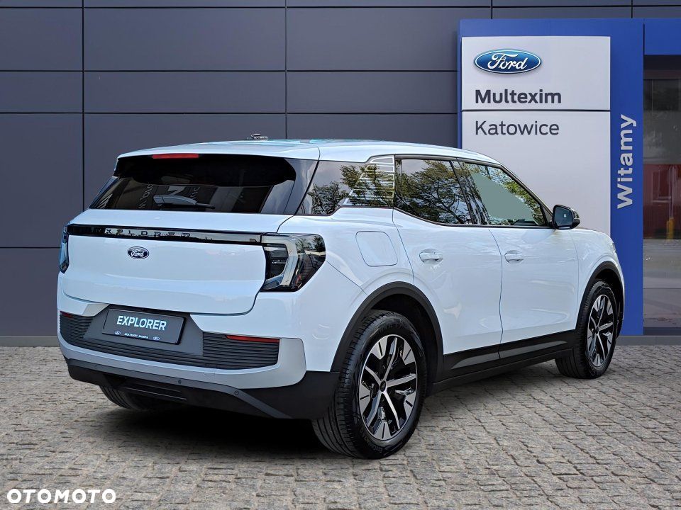 Ford Explorer - 5