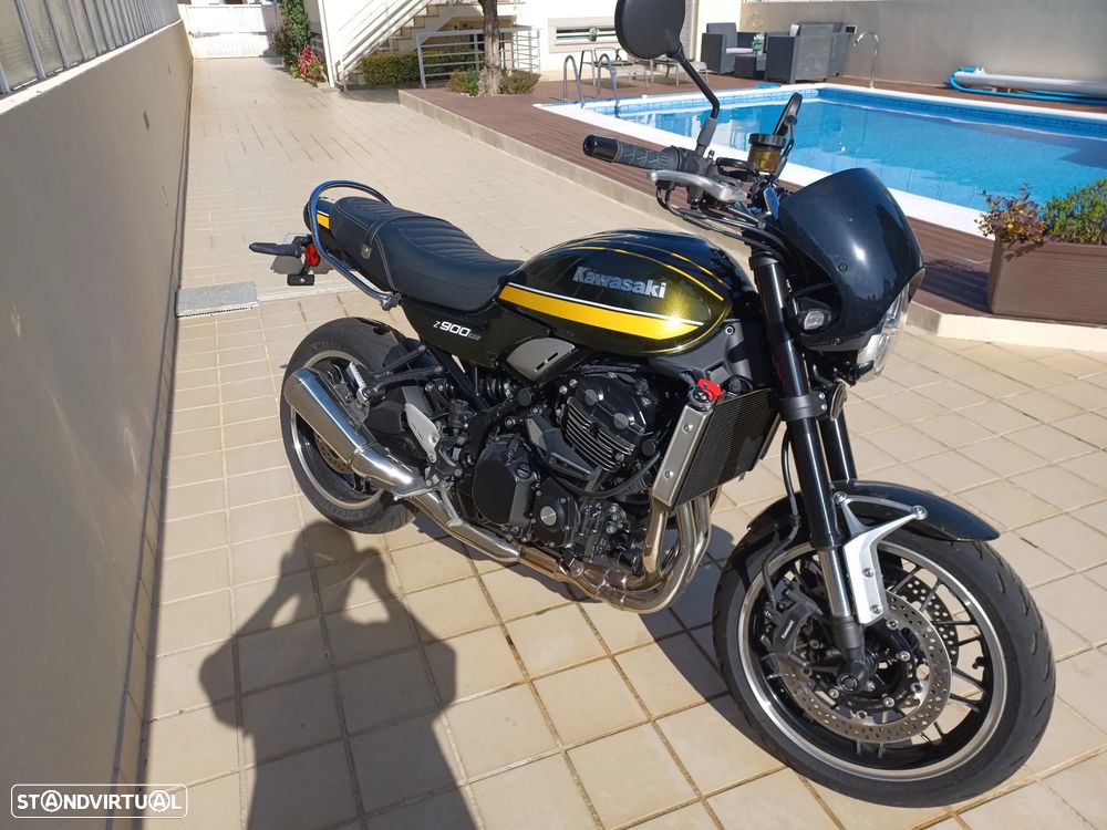 Kawasaki ZR - 6