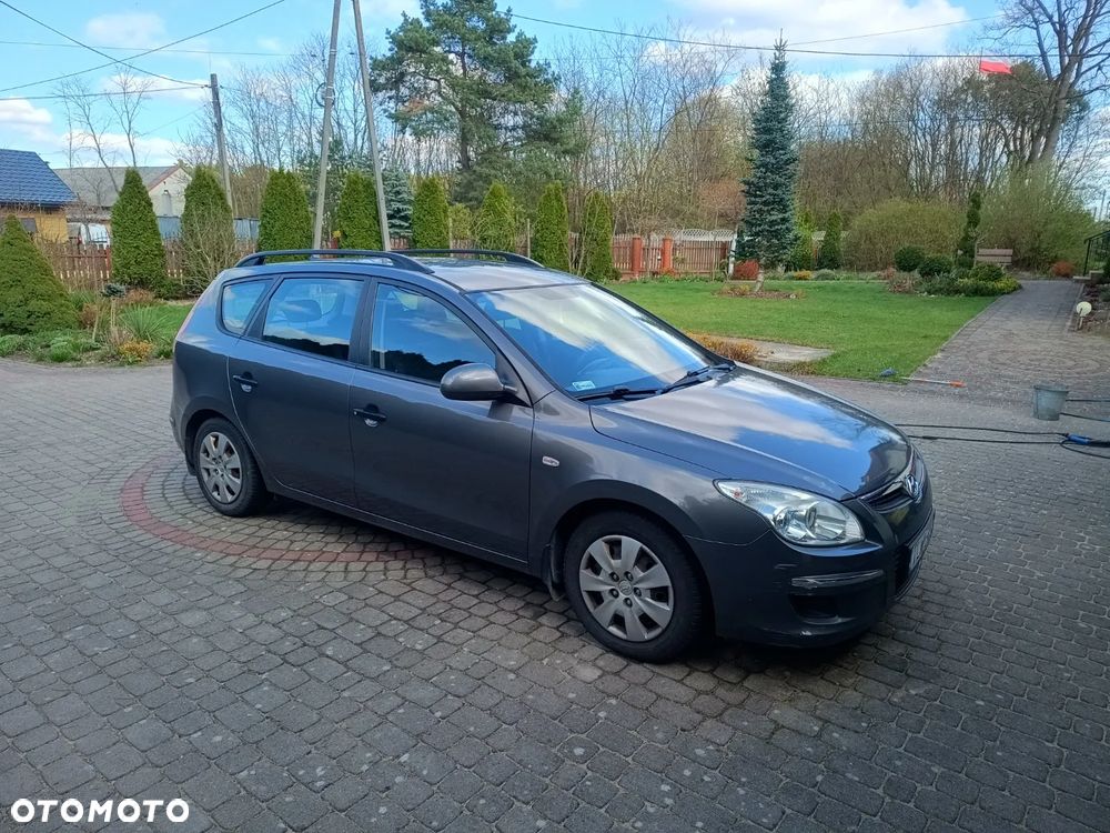 Hyundai i30 1.6 CRDi Classic + - 5