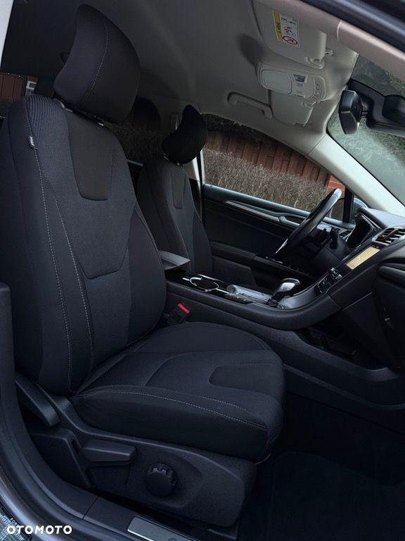 Ford Mondeo 2.0 TDCi Titanium PowerShift - 33