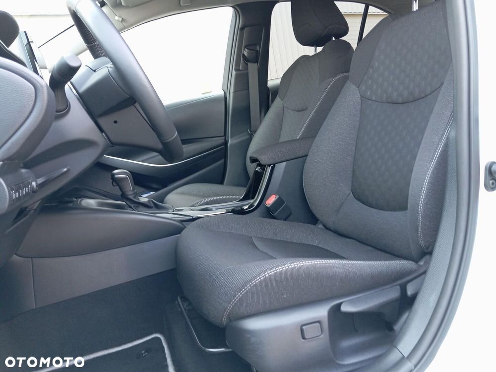 Toyota Corolla 1.8 Hybrid Style - 23