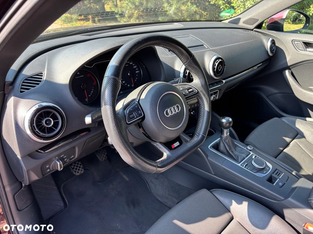 Audi A3 Sportback 2.0 TDI S line Sportpaket - 13