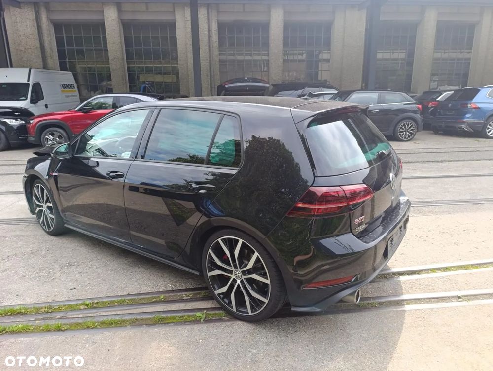 Volkswagen Golf GTI 2.0 TSI OPF DSG Performance - 4