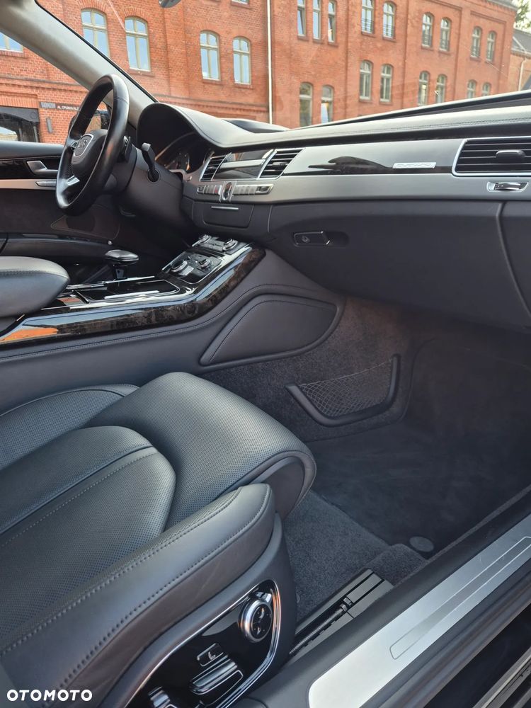 Audi A8 4.2 TDI DPF (clean diesel) quattro tiptronic Lang - 23