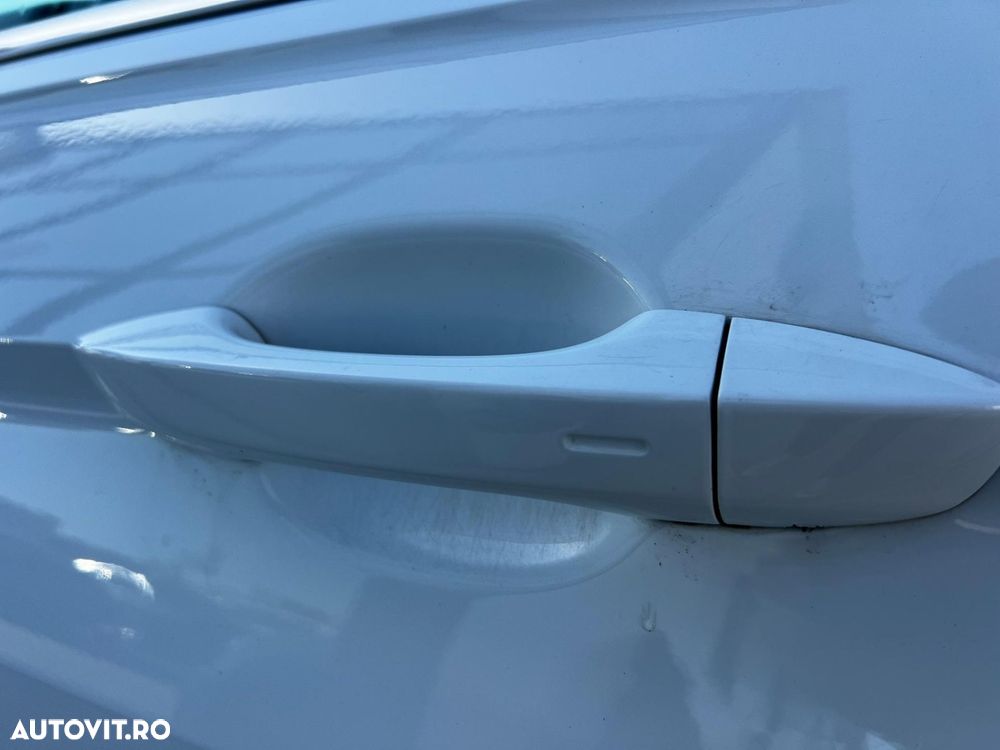 Volkswagen Tiguan - 38