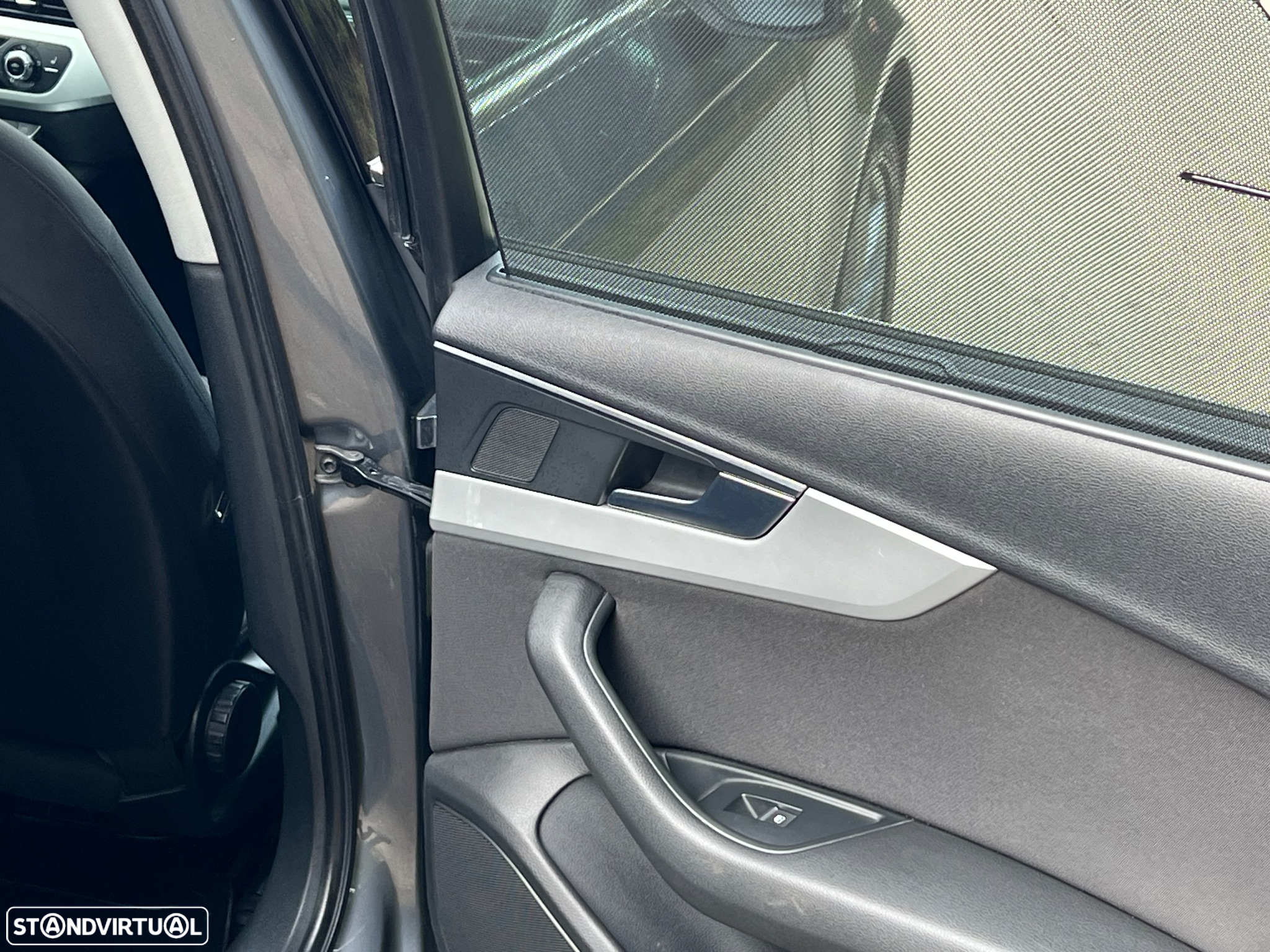 Audi A4 Avant 2.0 TDI Advance - 10