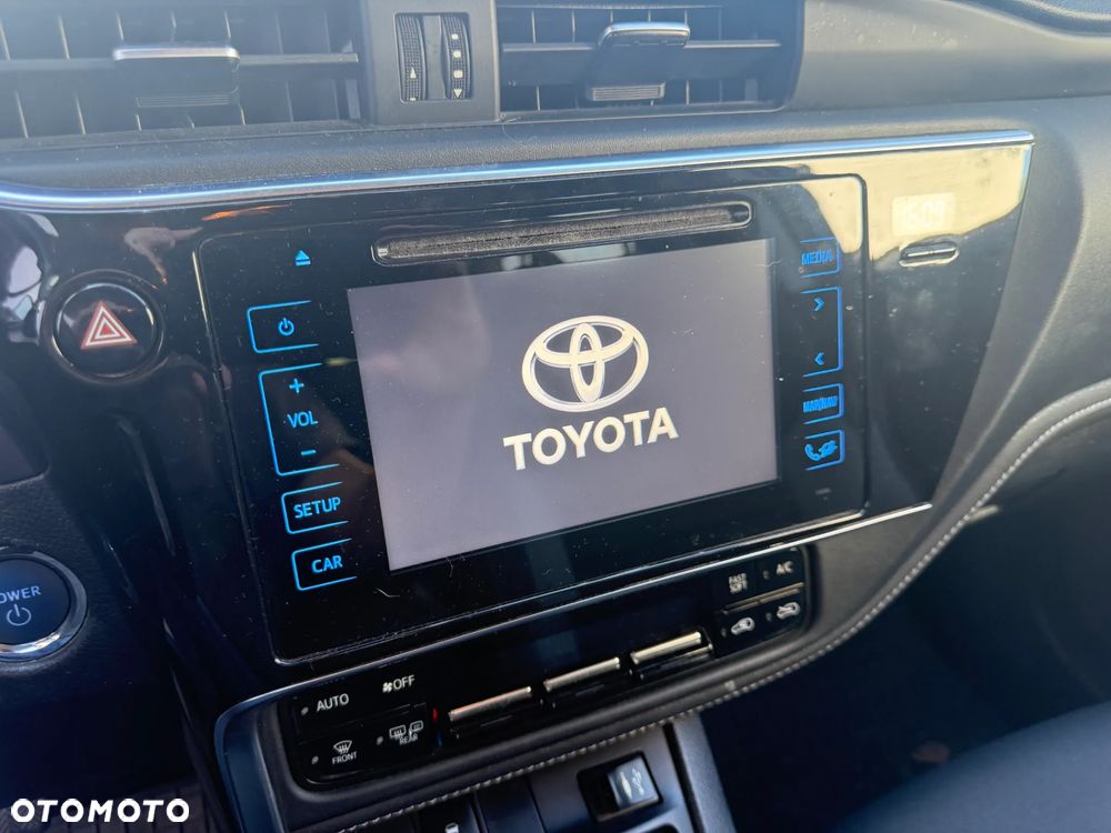 Toyota Auris 1.8 HSD Prestige NAVI - 8