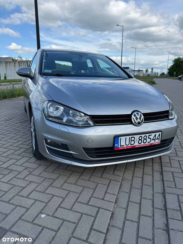 Volkswagen Golf - 2