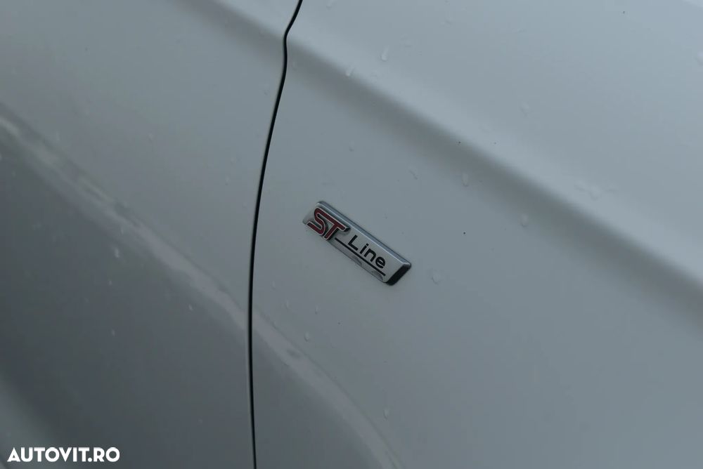 Ford Mondeo 2.0 EcoBoost Titanium - 9