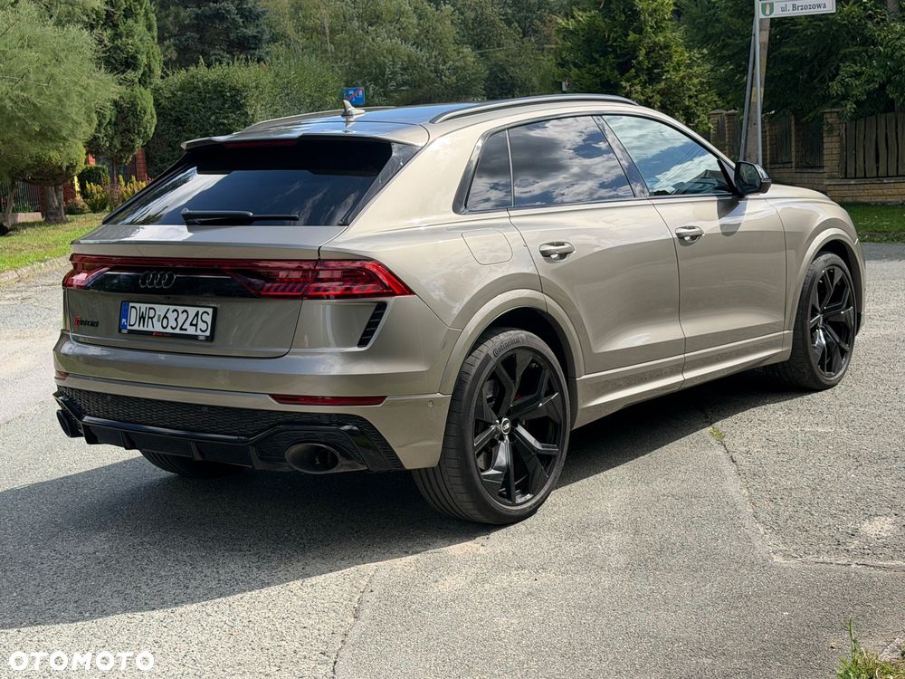 Audi RS Q8 - 8