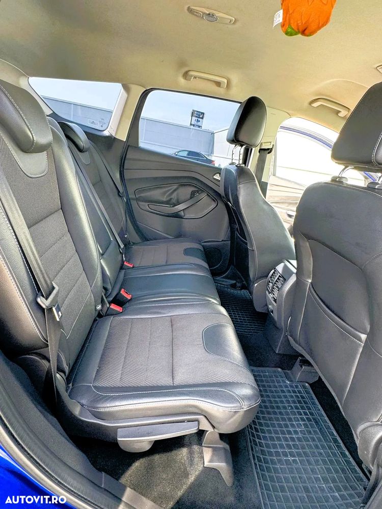 Ford Kuga 2.0 TDCi Powershift 4WD Titanium - 13