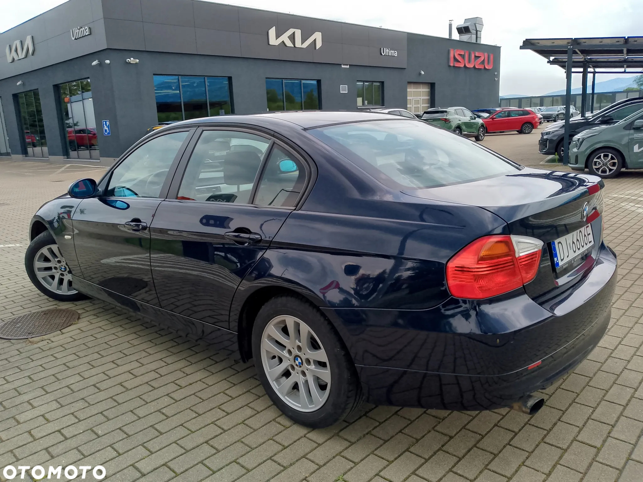 BMW Seria 3 318i - 7