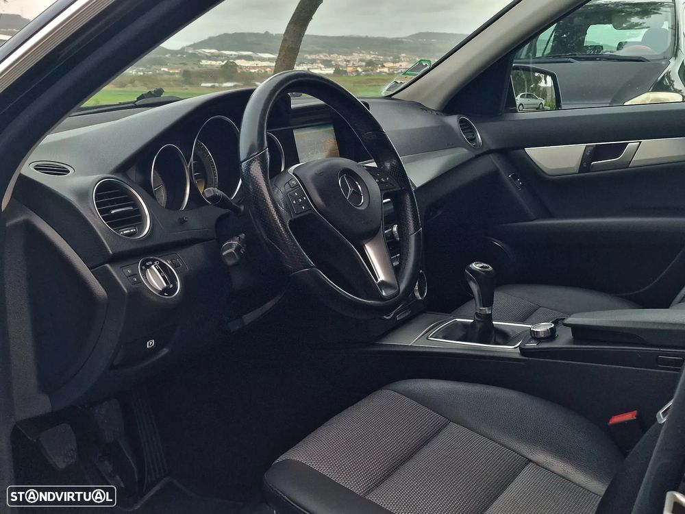 Mercedes-Benz C 220 Station CDI DPF Auto BlueEFFICIENCY Avantgarde - 8