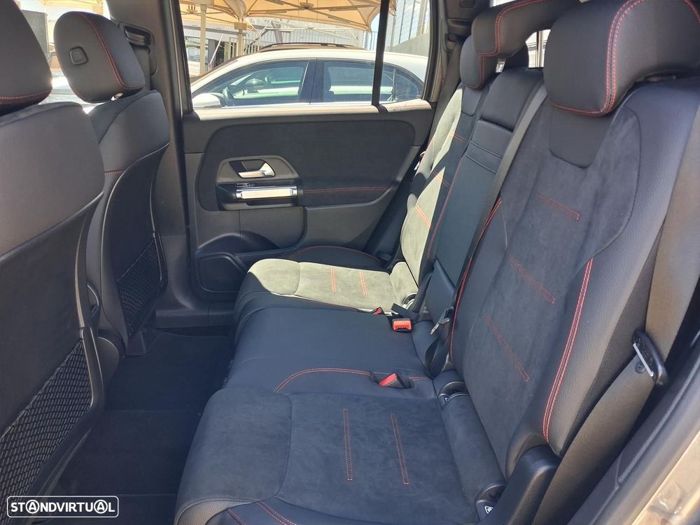 Mercedes-Benz GLB 180 d AMG Line - 11