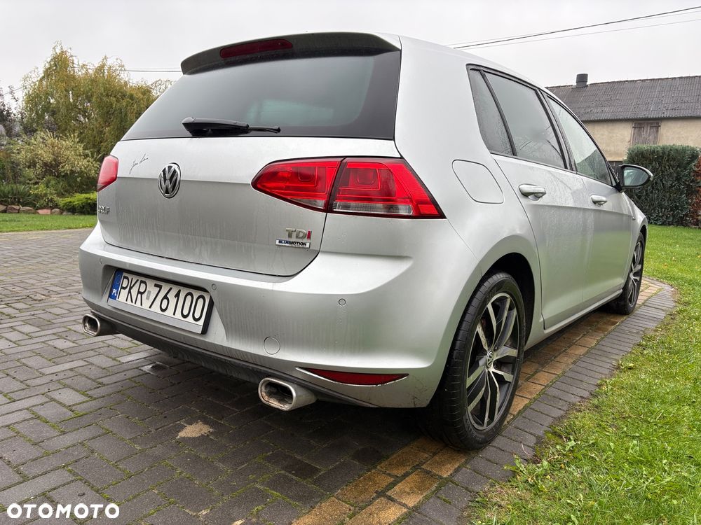 Volkswagen Golf - 10