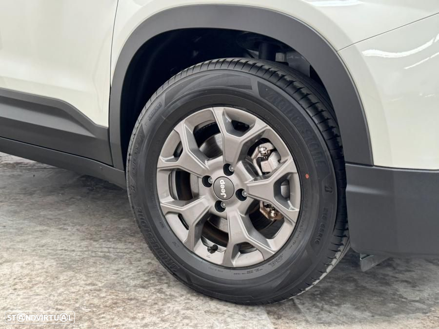 Jeep Avenger 54 kWh Summit - 17