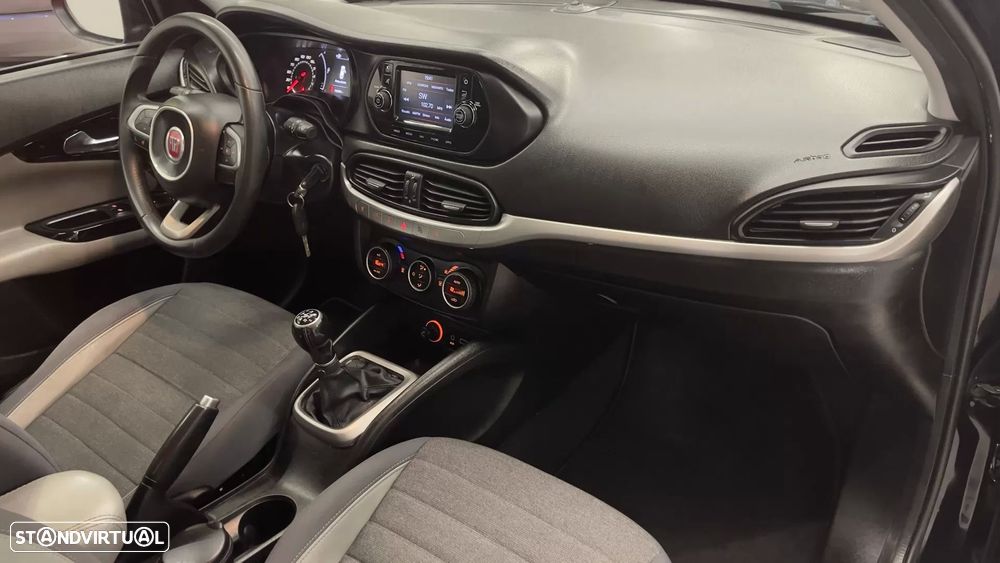 Fiat Tipo 1.3 M-Jet Easy J17 - 20