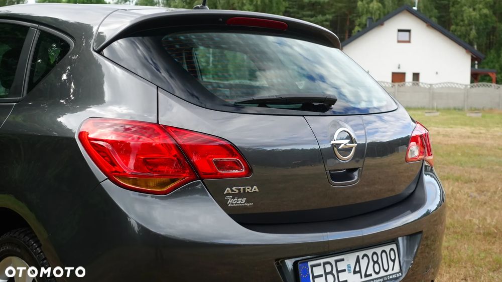 Opel Astra 1.6 Cosmo - 6