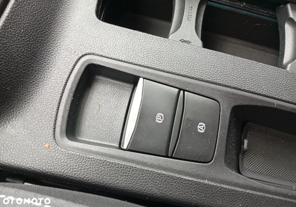 Ford Focus - 28