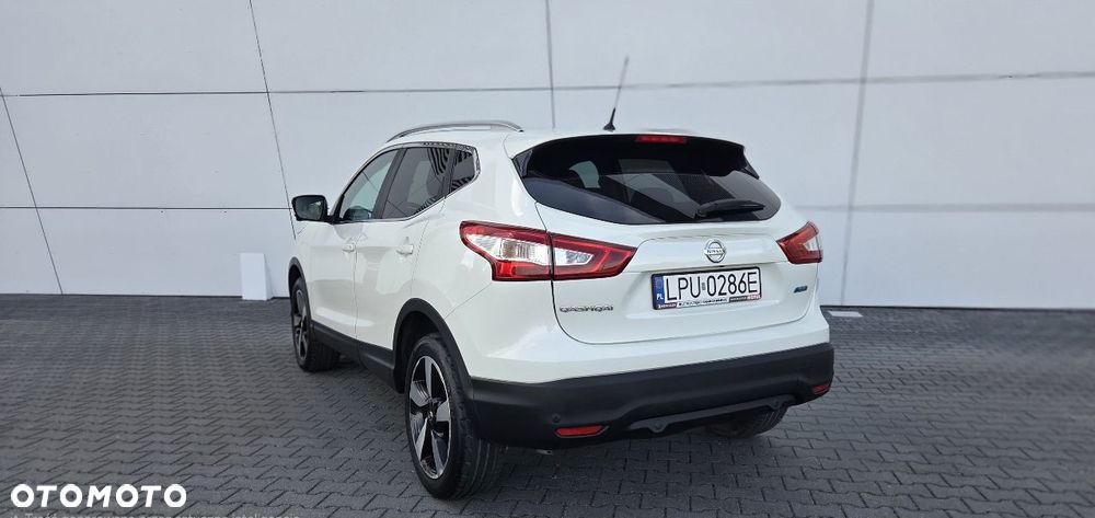 Nissan Qashqai 1.5 dCi DPF 360 - 15