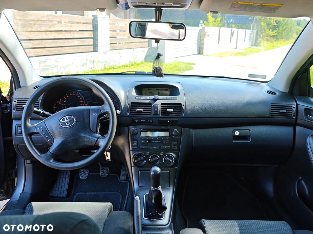 Toyota Avensis 2.0 D-4D - 7