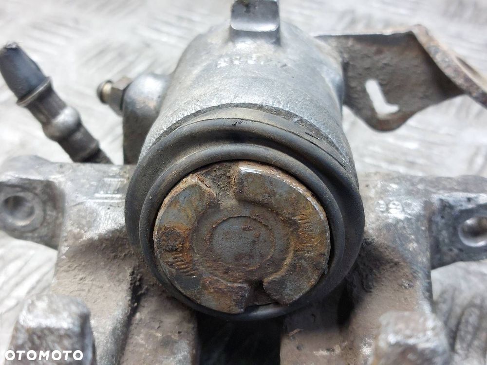 ZACISK HAMULCOWY PRAWY TYŁ GOLF IV BORA I LEON I TOLEDO II OCTAVIA I - 4