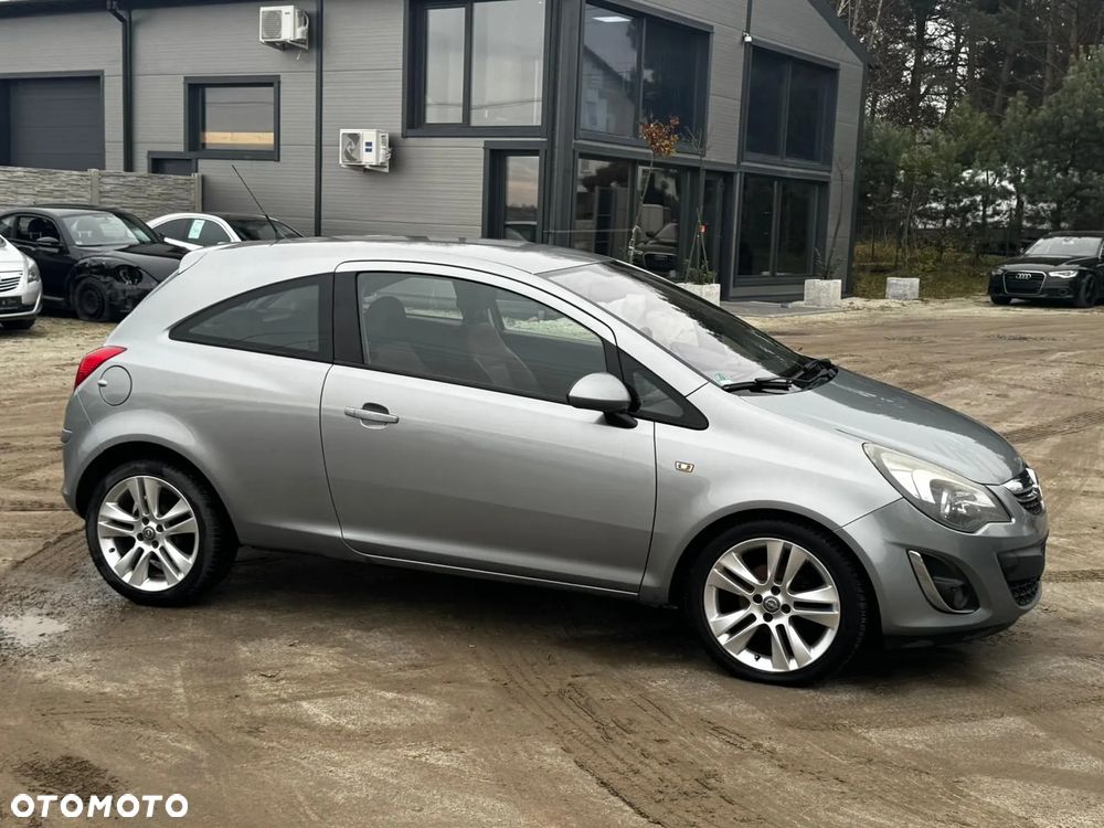 Opel Corsa - 8
