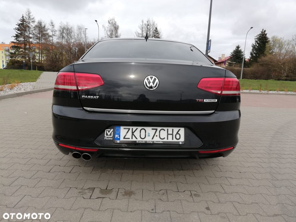 Volkswagen Passat - 4