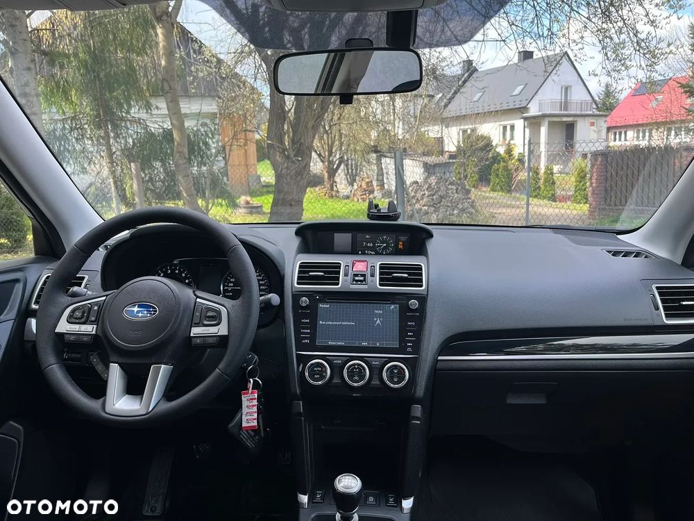 Subaru Forester 2.0 i Exclusive - 10