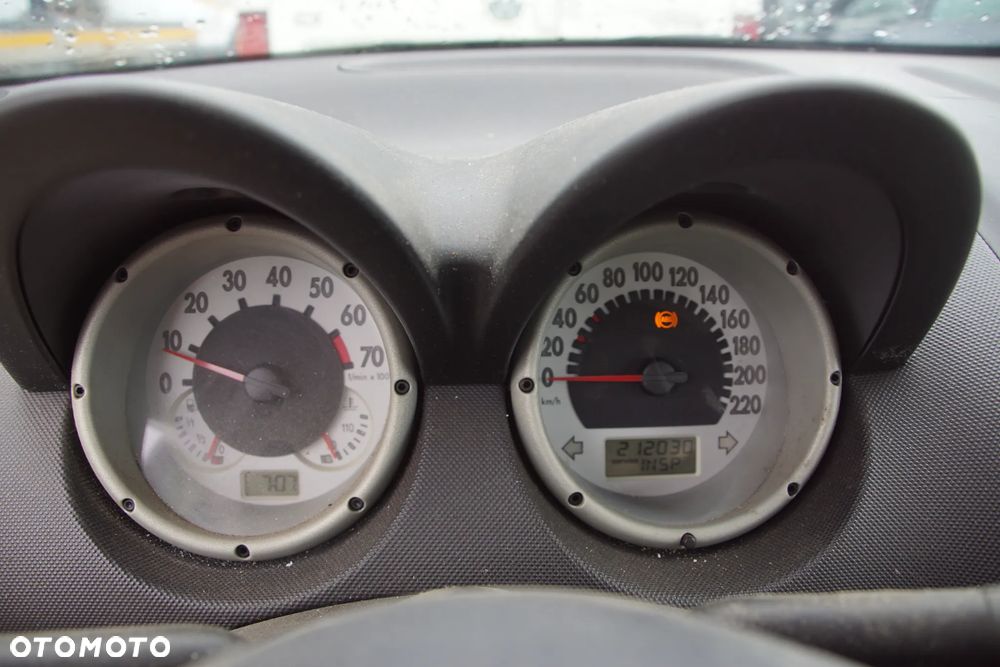 Auto na części - Volkswagen Lupo 1.0 MPI 50 KM ALL DKG LR6A 1998R Silnik Skrzynia Drzwi Maska Błotnik Zderzak Klapa Lampa Lusterko Klamka Szyba Deska Kokpit Sterownik Moduł Czujnik Licznik Panel Kierownica - 10