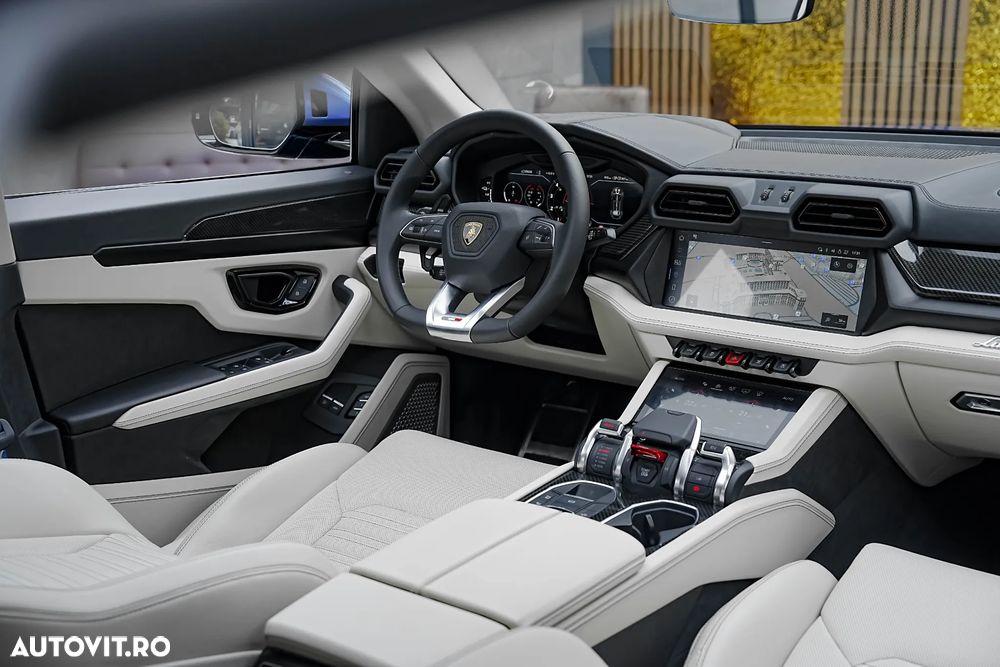 Lamborghini URUS - 25