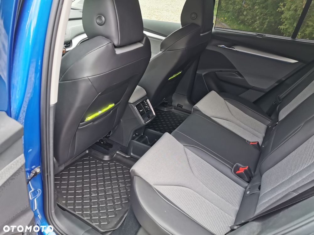 Skoda Enyaq 60 62kWh Clever - 6