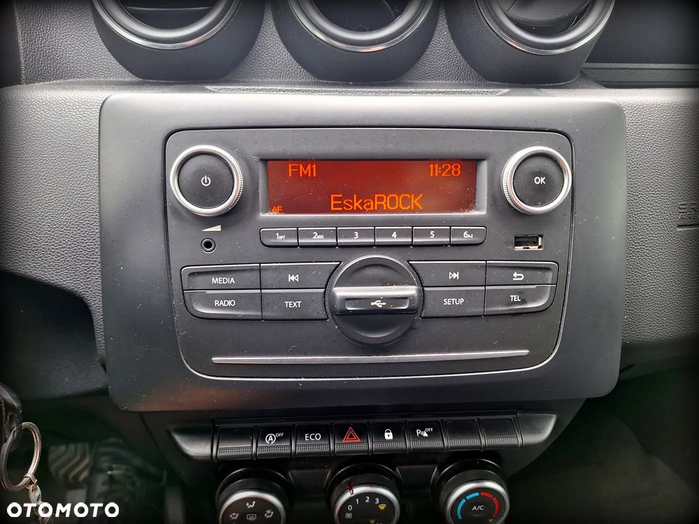 Dacia Duster 1.6 SCe Ambiance S&S - 14