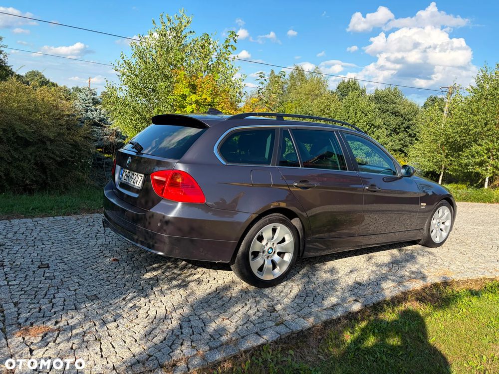 BMW Seria 3 330xd - 8