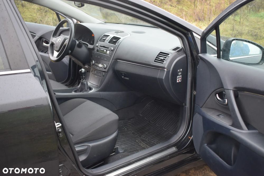 Toyota Avensis 2.2 D-CAT Executive - 19