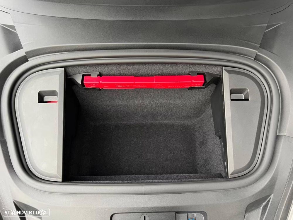 Porsche Taycan Turbo S - 7