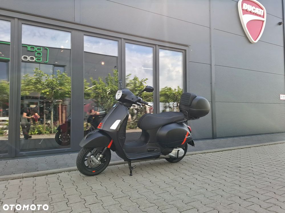 Vespa GTS - 1
