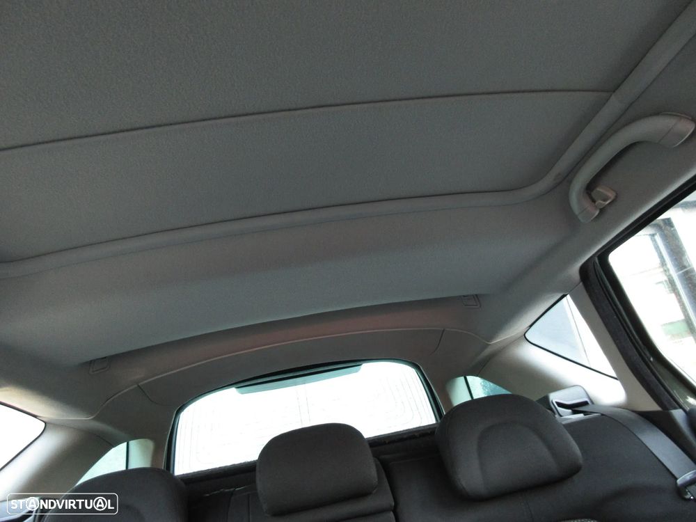 Peugeot 407 SW 1.6 HDi Executive - 29
