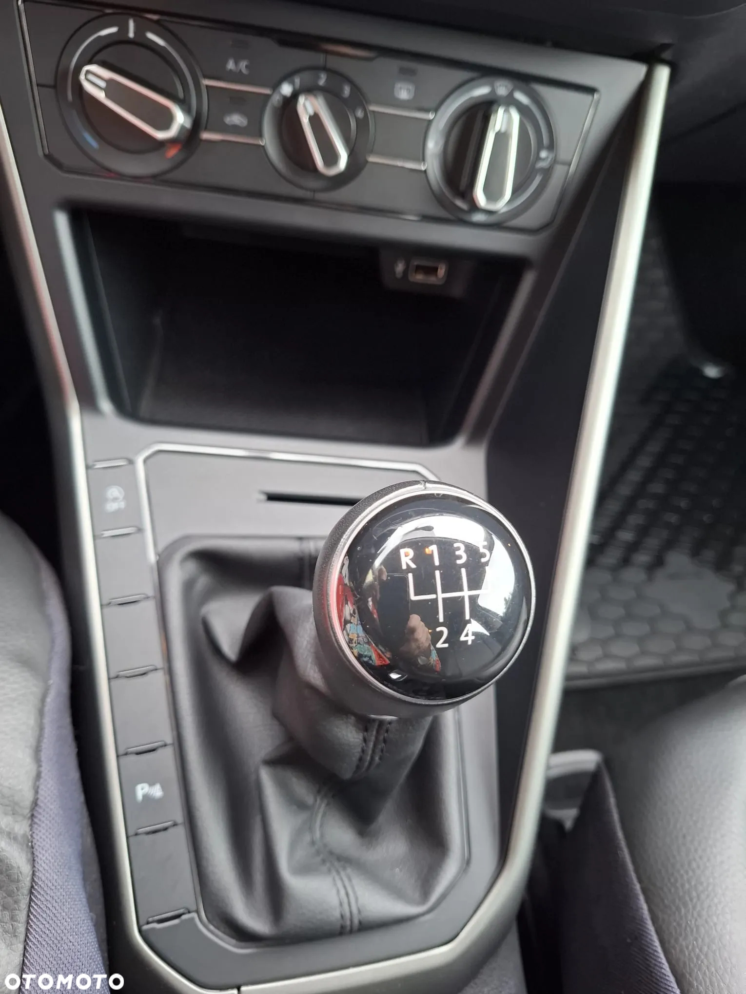 Volkswagen Polo 1.0 Comfortline - 7