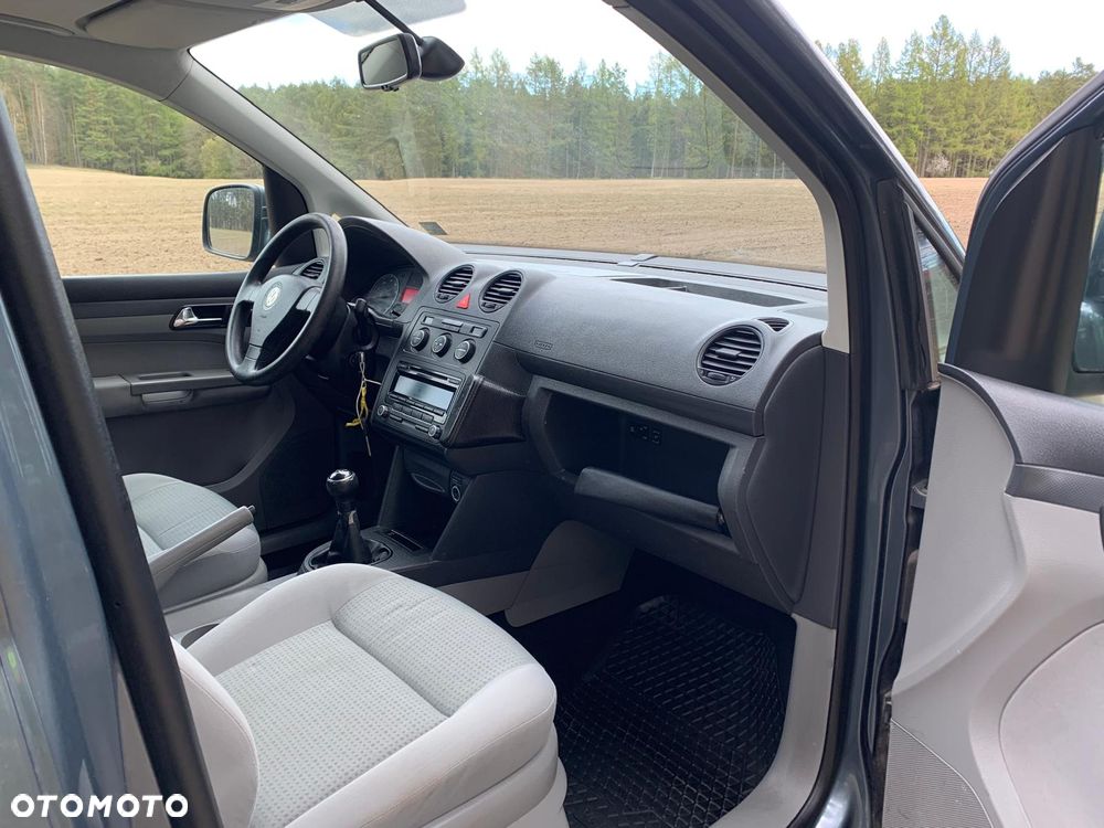 Volkswagen Caddy Life - 25
